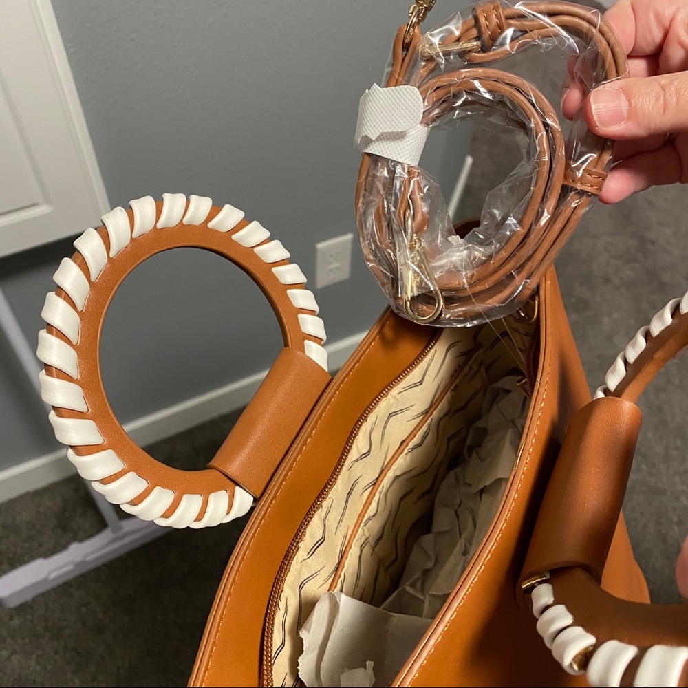 Moda Luxe Bag - Picture 3 of 5